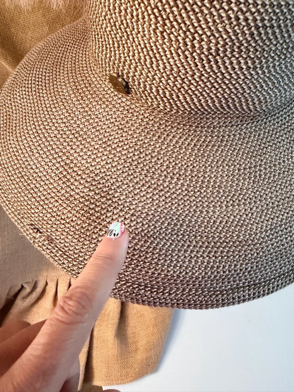 Eric Javits Women's Hampton Squishee Bark Color Full-Coverage Straw Hat GUC ๐ - Picture 9 of 12